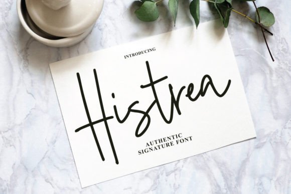 Histrea: A Playful Script Font for Digital Designs